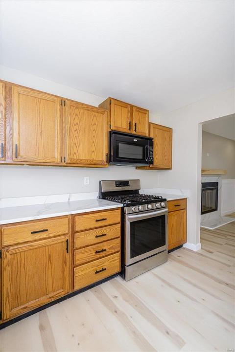 606 Saint Matthew Ave, O'fallon, MO 63366 photo 13