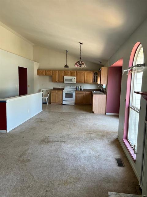 1361 Sunburst Dr, O'fallon, MO 63366 photo 9