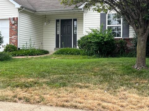 1361 Sunburst Dr, O'fallon, MO 63366 photo 2