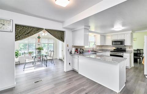 466 Elm Crossing Ct, Ballwin, MO 63021 photo 9