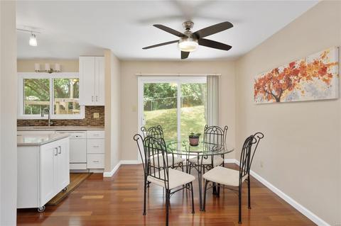 16 Rainfield Ct, Ballwin, MO 63021 photo 5