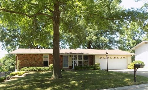 809 Delhurst Dr, Manchester, MO 63021 photo 1