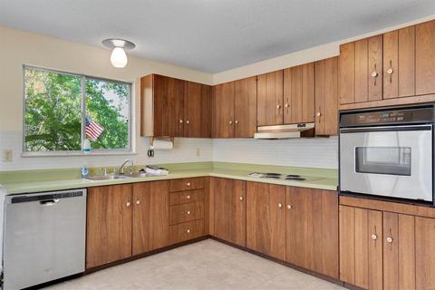 438 Brass Lamp Dr, Ballwin, MO 63011 photo 9