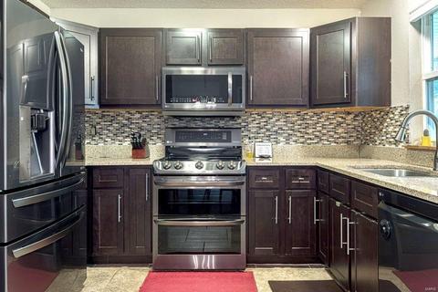316 Spring Meadows Dr, Manchester, MO 63011 photo 8