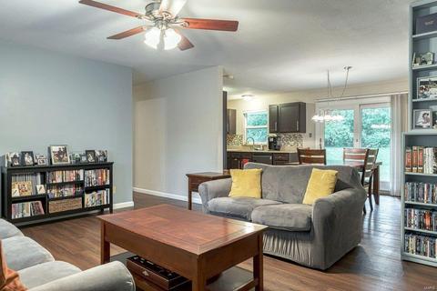 316 Spring Meadows Dr, Manchester, MO 63011 photo 5