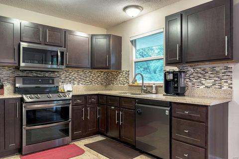 316 Spring Meadows Dr, Manchester, MO 63011 photo 7