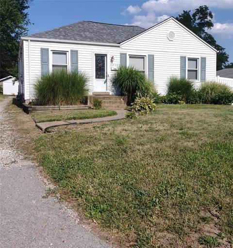 3824 Midview Ave, Bridgeton, MO 63044 photo 1