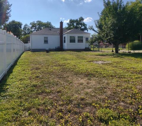 3824 Midview Ave, Bridgeton, MO 63044 photo 2
