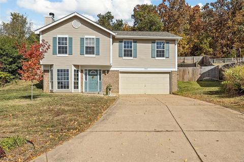 17005 Ashwood Trail Ct, Eureka, MO 63025 photo 1
