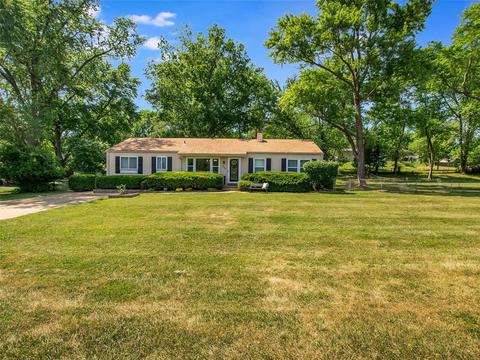 626 Dennison Dr, Ballwin, MO 63021 photo 2