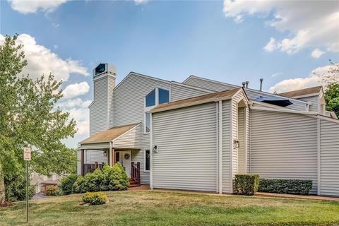 1686 Ridgeview Circle Dr, Ballwin, MO 63021 photo 1