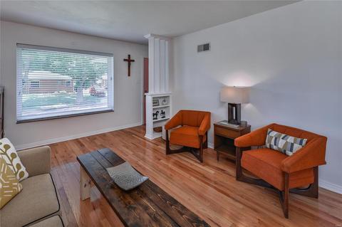 5124 Deville Ave, Shrewsbury, MO 63119 photo 5