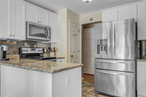 2 Spring Time Ct, Saint Charles, MO 63303 photo 14