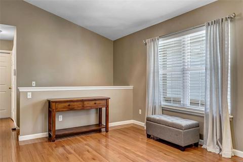 2 Spring Time Ct, Saint Charles, MO 63303 photo 4