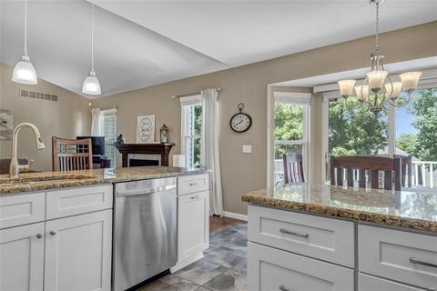 2 Spring Time Ct, Saint Charles, MO 63303 photo 12