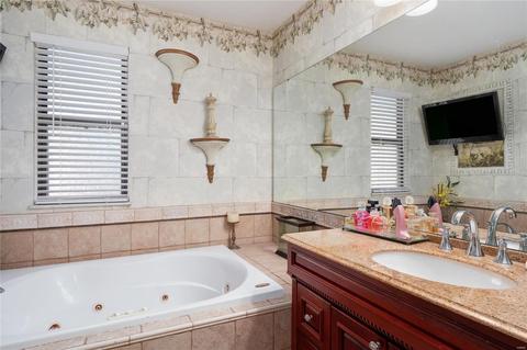 8 Dax Ct, Bridgeton, MO 63044 photo 12