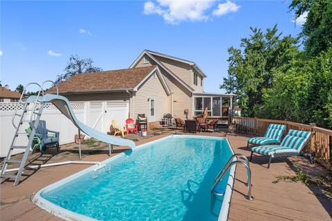 8 Dax Ct, Bridgeton, MO 63044 photo 3