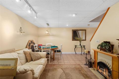 8 Dax Ct, Bridgeton, MO 63044 photo 28