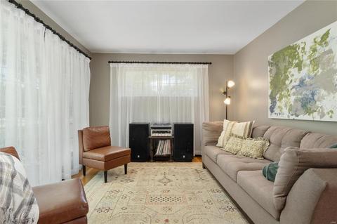 237 Hutchinson Rd, Ellisville, MO 63011 photo 5