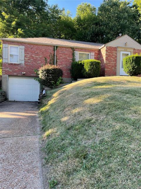 415 Robert Ave, Ferguson, MO 63135 photo 3