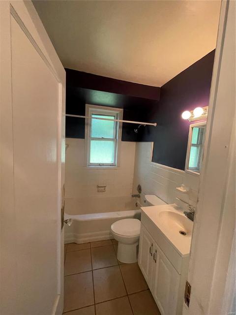 415 Robert Ave, Ferguson, MO 63135 photo 11