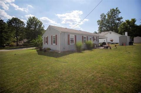 303 Essen Ln, Ballwin, MO 63021 photo 5