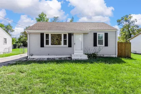 10592 Clarendon Ave #1/2, Saint Louis, MO 63114