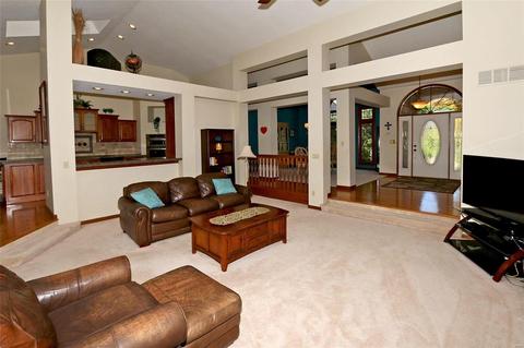 16022 Pierside Ln, Ellisville, MO 63021 photo 5