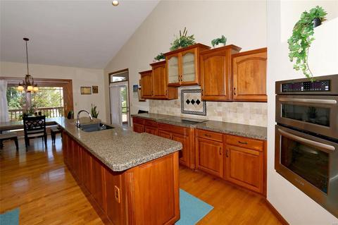 16022 Pierside Ln, Ellisville, MO 63021 photo 9