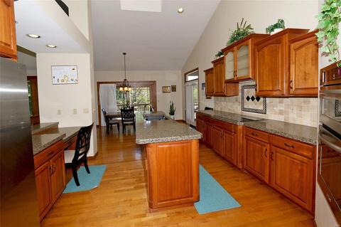 16022 Pierside Ln, Ellisville, MO 63021 photo 8