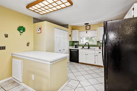 599 Golfwood Dr, Ballwin, MO 63021 photo 9