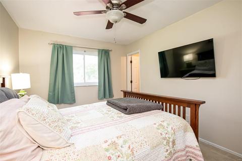 599 Golfwood Dr, Ballwin, MO 63021 photo 13