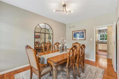 330 Gateford Dr, Ballwin, MO 63021 photo 7