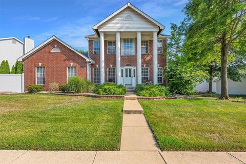 330 Gateford Dr, Ballwin, MO 63021 photo 1