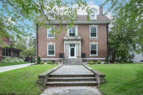 6311 Westminster Pl, University City, MO 63130