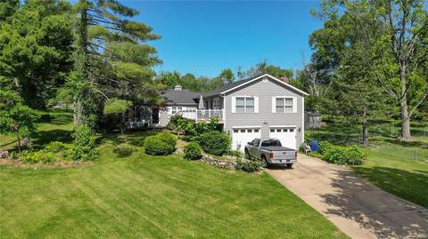 100 Mar El Ct, Ellisville, MO 63011