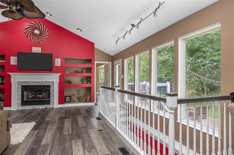 945 Kiefer Trails Dr, Ballwin, MO 63021 photo 13