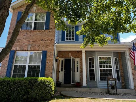 17427 Hilltop Ridge Dr, Eureka, MO 63025 photo 1