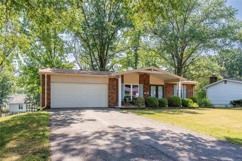 311 Sunrise Blvd, Ballwin, MO 63021 photo 1