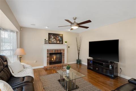 747 Longfellow Cir, O'fallon, MO 63366 photo 15