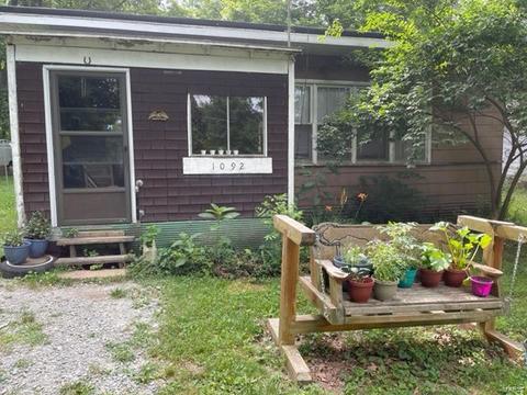 1092 E Lakeshore Dr, Bismarck, MO 63624 photo 1