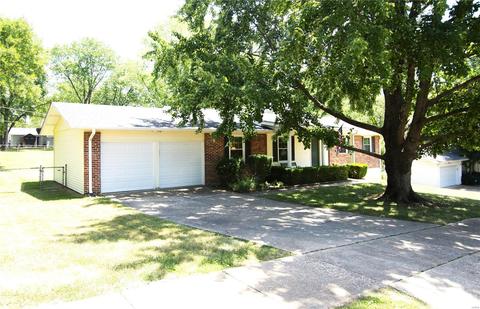 468 Chamberlin Dr, Manchester, MO 63021 photo 2