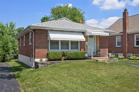 9003 Harold Dr, Saint Louis, MO 63134 photo 2
