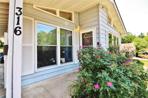 316 Ballwin Ave, Ballwin, MO 63021 photo 3