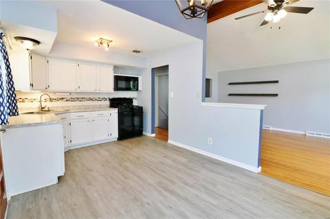 316 Ballwin Ave, Ballwin, MO 63021 photo 11