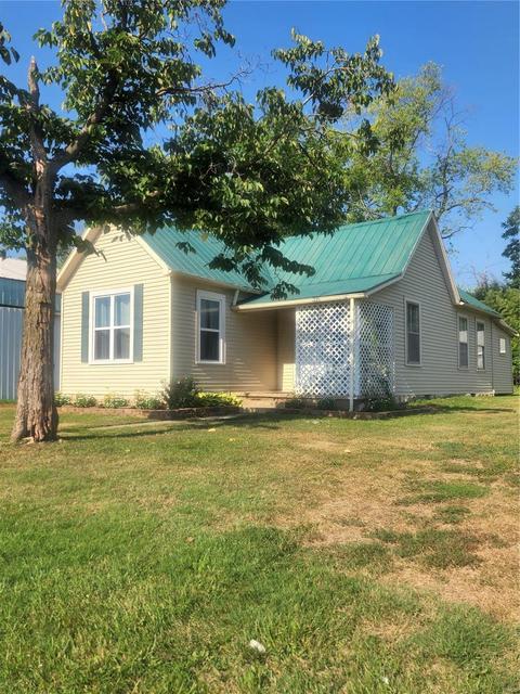 129 S Virginia Ave, Eureka, MO 63025 photo 1