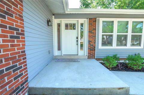 913 Napoli Dr, Ballwin, MO 63021 photo 5