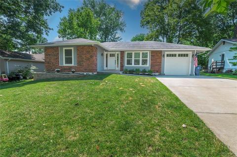 913 Napoli Dr, Ballwin, MO 63021 photo 1