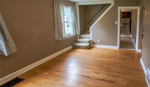 8914 Apache Ln, Saint Louis, MO 63114 photo 9