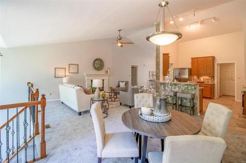 1306 Arbor Bluff Cir, Ballwin, MO 63021 photo 12